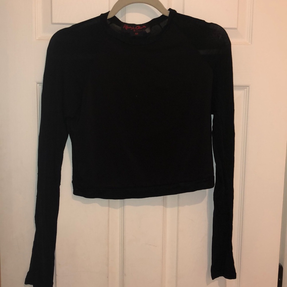 Long sleeve crop top